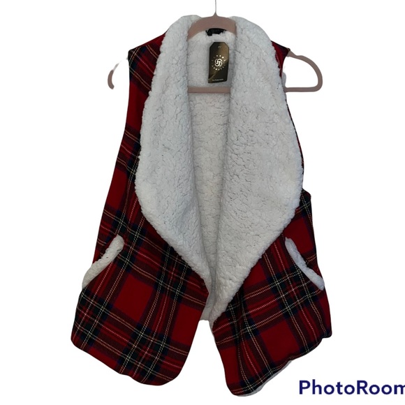 NWT Cozy Getaways Sherpa Lined Christmas Plaid open vest - Picture 2 of 6